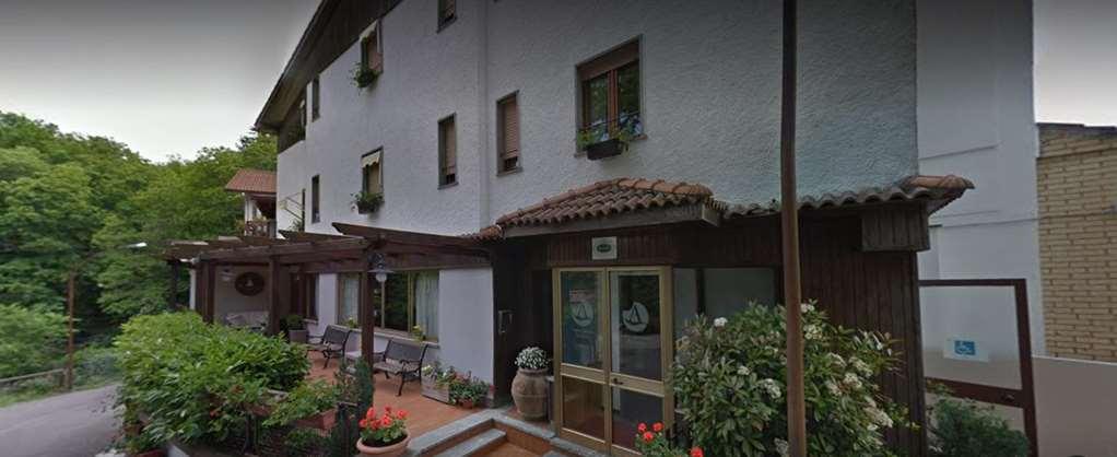 Piccolo Hotel Aurora Abbadia San Salvator Exteriör bild